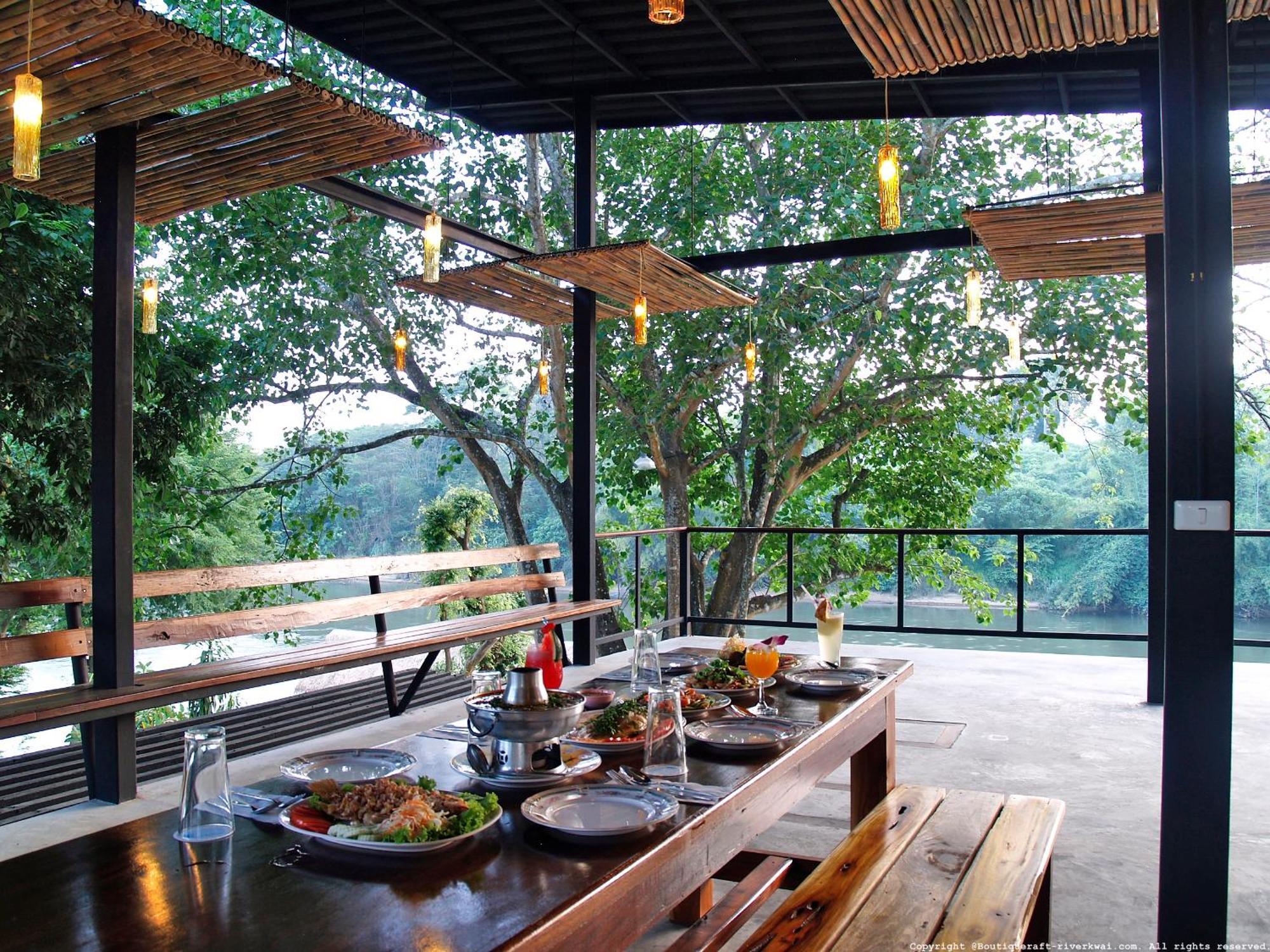 Boutique Raft Resort, River Kwai Сайок Экстерьер фото